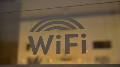 Блогер - Блогер Нечетов дал инструкцию по получению пароля от Wi-Fi в незнакомом месте - inforeactor.ru