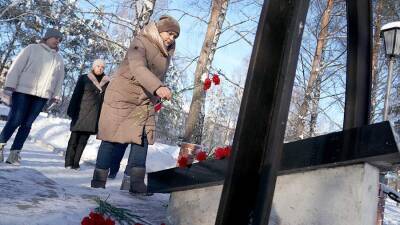 Сергей Цивилев - В Кузбассе дополнительно выплатят по 1 млн рублей семьям погибших на «Листвяжной» - iz.ru - Израиль - Кемеровская обл.
