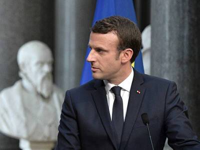 Борис Джонсон - Эммануэль Макрон - Guardian: Президент Франции обозвал премьера Британии клоуном - rosbalt.ru - Англия - Франция