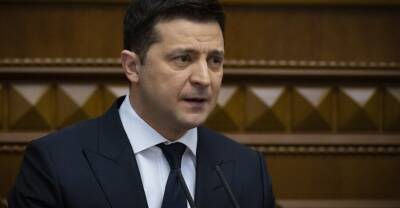Владимир Зеленский - Зеленский внес в Раду законопроект о множественном гражданстве как неотложный - kp.ua - США - Украина - Канада