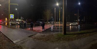 В Северодонецке на одном пешеходном переходе в течении 10 мин два авто сбили людей: пострадали 3 человека - vchaspik.ua - Украина - Северодонецк