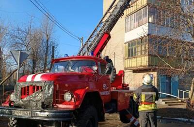 Взрыв раздался в многоэтажке, вниз полетели обломки окон: фото с места ЧП - politeka.net - Украина - Донецк - Покровск - Донецкая обл.