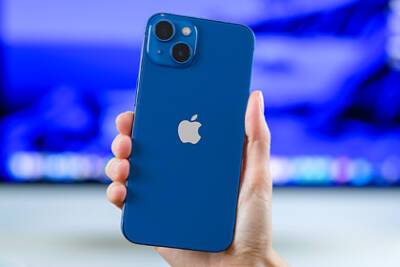 Популярный iPhone 13 подешевел на 10 процентов - lenta.ru - Россия