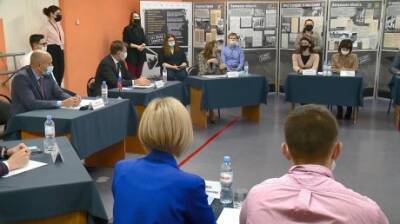 В Пензе молодежь и представители власти обсудили политику - penzainform.ru - Пенза