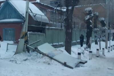 В Омске под суд пойдет составитель поездов за смерть женщины от бетонной плиты - omsk.mk.ru - Омск - Скончался