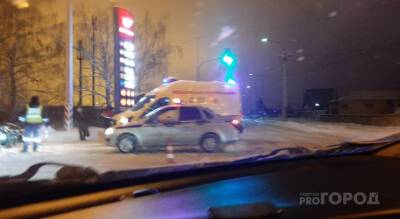 В Новочебоксарске в утреннем ДТП пострадали два человека: «Мужчину увезли в больницу» - pg21.ru - Новочебоксарск