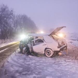 В аварии с двумя легковыми авто на Сумщине погиб человек. Фото - reporter-ua.com - Украина - Сумская обл.
