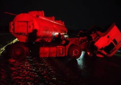 Под Рязанью водитель грузовика вылетел через лобовое стекло после ДТП с легковушкой - ya62.ru - Рязань - Пензенская обл.