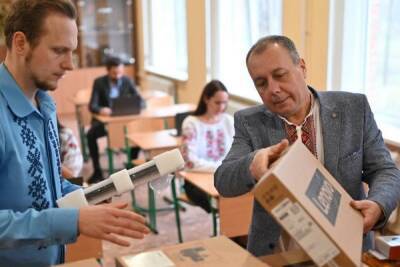Мінцифра: українські вчителі вже отримали понад 40 тисяч ноутбуків в межах державної програми «Ноутбук кожному вчителю» - itc.ua - Украина