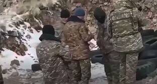 Опубликовано видео пленения двух азербайджанских солдат - kavkaz-uzel.eu - Армения - Азербайджан - район Кельбаджарский