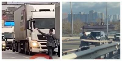 Блогер - Мужчина ради "хайпа" вышел на трассу навстречу авто: видео инцидента в Киеве - politeka.net - Украина - Киев - Киев
