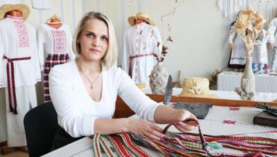 Магічны сэнс паясоў-абярэгаў. Даведаліся, хто і чаму адраджае ў Шчучыне старадаўнія рамёствы - grodnonews.by - Белоруссия