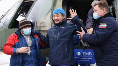 Александр Мисуркин - Юсаку Маэдзава - Мисуркин и японские космические туристы прибыли на реабилитацию в Звездный городок - mir24.tv - Япония