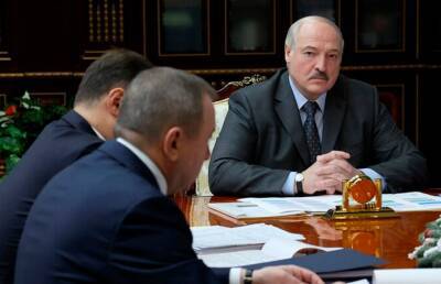 Александр Лукашенко - Владимир Макей - Белорусские диппредставительства усилят позиции в СНГ и странах дальней дуги. Акцент – на экономическую дипломатию - ont.by - Белоруссия - Минск