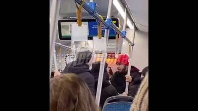 В Новой Москве пассажиры автобуса спасли женщину-контролера от нападения мигрантов - Русская семерка - russian7.ru - Москва - Царьград