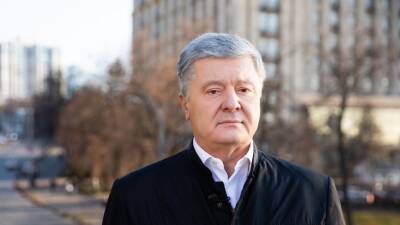 Петр Порошенко - Илья Новиков - Порошенко не явится на допрос 23 декабря по делу о государственной измене - russian.rt.com - Украина