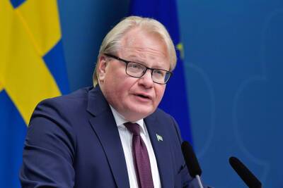 Петер Хультквист - Министр обороны Швеции назвал требования России по гарантиям безопасности неприемлемыми - znak.com - Россия - США - Украина - Швеция - Финляндия