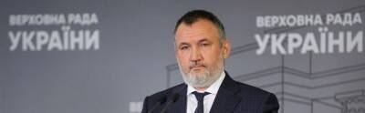 Петр Порошенко - Виктор Медведчук - Ренат Кузьмин - Депутат ВР Кузьмин осудил обвинения в адрес Порошенко и Медведчука о закупке угля в Донбассе - runews24.ru - Украина