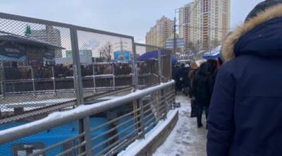 Владимир Деркач - Коллапс на дорогах Киева: люди стоят в огромных очередях в метро, кадры - politeka.net - Украина - Киев - Киев