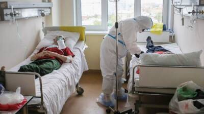 Менее 26 тысяч заразившихся коронавирусом выявлено за сутки в России - eadaily.com - Россия - Скончался