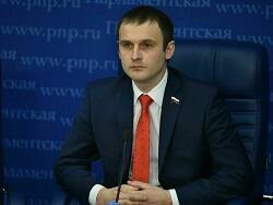 Сергей Леонов - В Госдуме назвали условие для введения штрафа за отказ от вакцинации - newsland.com - Москва