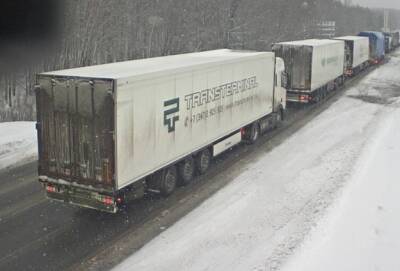 Автомобилисты весь день стоят в пробках на трассе М5 в Челябинской области - znak.com - Башкирия - Челябинская обл. - Уфа - Челябинск