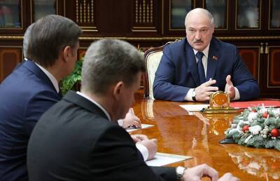 Александр Лукашенко - Алексей Богданов - Лукашенко: для «подвешивания» цен надо использовать антимонопольные рычаги - ont.by - Белоруссия