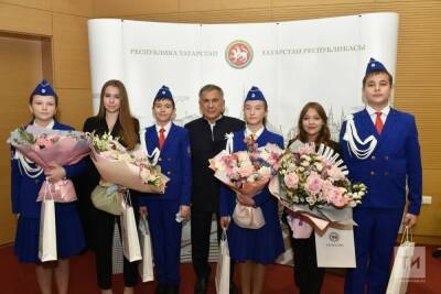 Рустам Минниханов - Минниханов поздравил татарстанских ребят с победой во Всероссийском конкурсе - kazan.mk.ru - Россия - респ. Татарстан - Казань