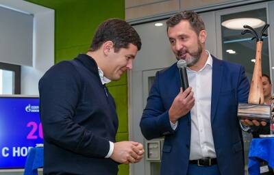 Дмитрий Артюхов - «Дочка» «Газпром нефти» презентовала губернатору Ямала планы по развитию добычи в регионе - znak.com - окр. Янао