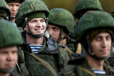 Сергей Шойгу - Владимир Путин - Зарплаты российским военным будут повышать сверх плана - tvc.ru - Россия