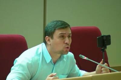 Николай Бондаренко - Саратовский областной суд признал депутата областной думы коммуниста Николая Бондаренко мелким хулиганом - saratov.mk.ru - Россия - Саратов