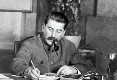 Владимир Лисовец - Стилист объяснил равнодушие Сталина к собственному внешнему виду - govoritmoskva.ru - Москва