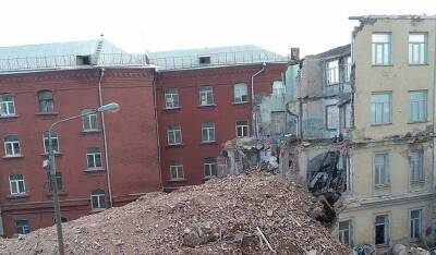 Власти Москвы в 2021 году уничтожили 39 исторических зданий и сооружений - og.ru - Москва