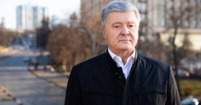 Петр Порошенко - Подозреваемый в госизмене Порошенко сообщил, когда вернется на Украину - ren.tv - Украина