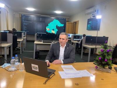 Александр Моор - Моор отчитал подчиненных за плохую работу приложения для записи к врачу за ₽10 млн - znak.com - Тюменская обл.