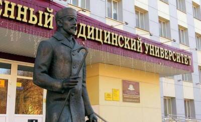 Александр Моор - В Тюменской области успешно работают программы "Земский доктор" и "Земский фельдшер" - news.megatyumen.ru - Тюменская обл.