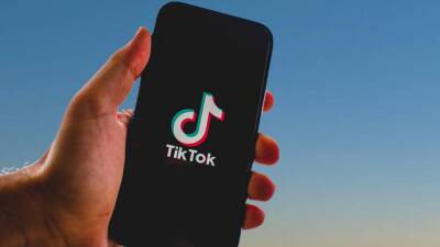 Пользователям TikTok предложат в 2022 году услуги по доставке еды - inforeactor.ru - США
