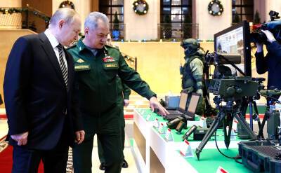 Сергей Шойгу - Владимир Путин - Шойгу показал Путину новые образцы военной техники - tvc.ru - Москва - Россия