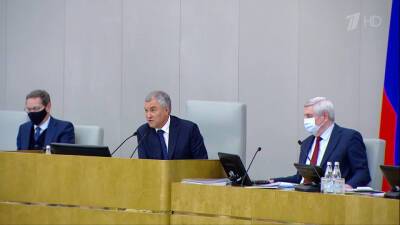 Госдума в первом чтении приняла законопроект об уголовной ответственности лихачей на дорогах - 1tv.ru - Москва