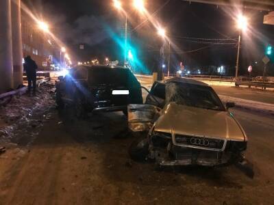 Видео момента ДТП под Мигаловским мостом в Твери снял видеорегистратор очевидца - afanasy.biz - Тверь - Тверская обл. - район Пролетарский, Тверь