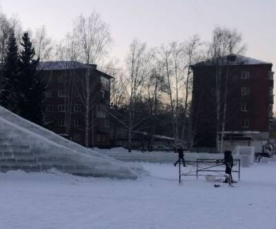 Кузбассовцы пожаловались на «ужасный» ледовый городок в ямах: власти объяснили ситуацию - gazeta.a42.ru