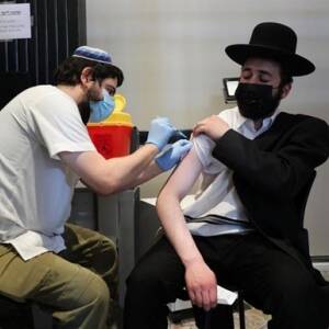 Нафтали Беннет - В Израиле начнут вакцинировать от коронавируса четвертой дозой - reporter-ua.com - Израиль - Иерусалим