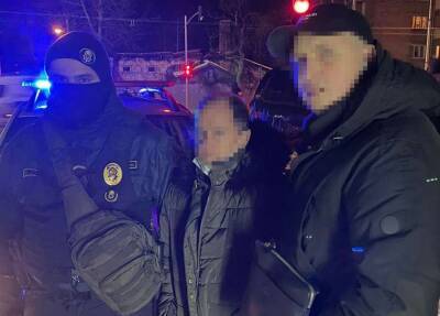 Во Львове мужчина напал на девочку в школьном туалете - lenta.ua - Украина - Львов - Киев - Черновцы