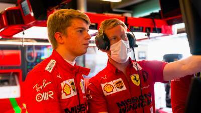 Роберт Шварцман - Оскар Пиастри - Официально: Роберт Шварцман будет тест-пилотом Ferrari в сезоне 2022 года - autosport.com.ru - Россия - Абу-Даби