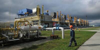 Украина попросила Европу обязать "Газпром" продавать больше газа через Украину - ruposters.ru - Москва - Россия - Украина - Киев - Брюссель