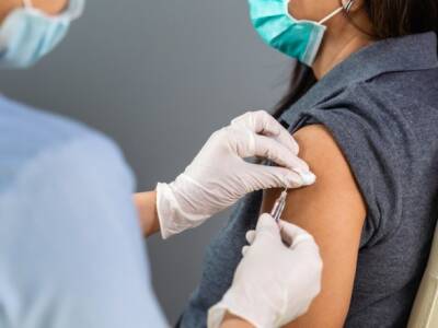 Карл Лаутербах - Минздрав Германии считает, что нужна четвертая прививка от COVID-19 из-за штамма “Омикрон” - unn.com.ua - Украина - Киев - Германия