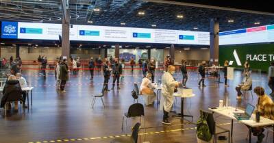 Планируется вновь открыть крупные центры вакцинации от Covid-19 - rus.delfi.lv - Рига - Латвия