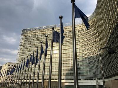 Дидье Рейндерс - Еврокомиссия запустила суд против Польши за нарушения прав - thepage.ua - Украина - Польша - Варшава