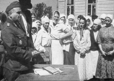 Разговорник солдат вермахта: какие русские слова обязаны были знать немцы - Русская семерка - russian7.ru - Берлин
