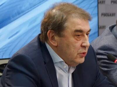 Андрей Нечаев - Экономист Нечаев рассказал, что будет с доходами россиян в 2022 году - rosbalt.ru - Россия